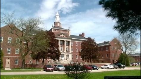 Tomah Va Centers Future Unknown With Federal Hiring Freeze Wmsn