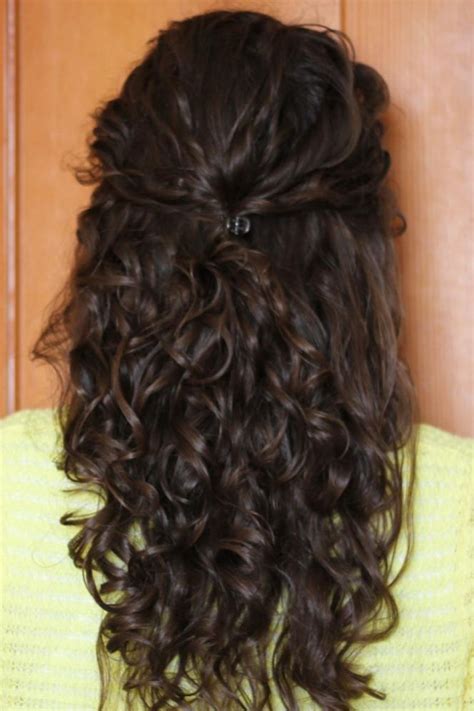 These easter hairstyles for women are the most particular hairstyles to make you unique on a special day. 20 Hairstyles for School Quick and Easy Styles - MagMent