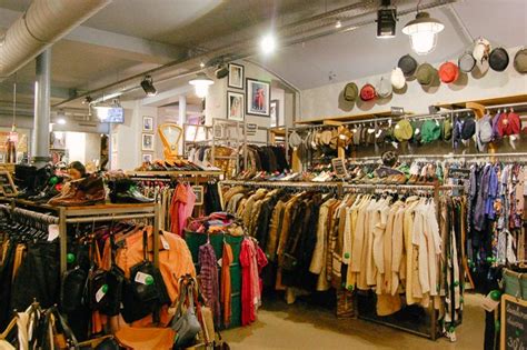 Four Paris Vintage Stores You Can Visit In An Afternoon