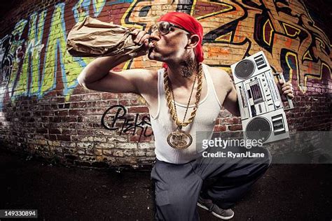 Sagging Rappers Foto E Immagini Stock Getty Images
