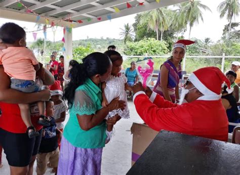 Guyana Foundation Spreads Christmas Cheer To Essequibo Children