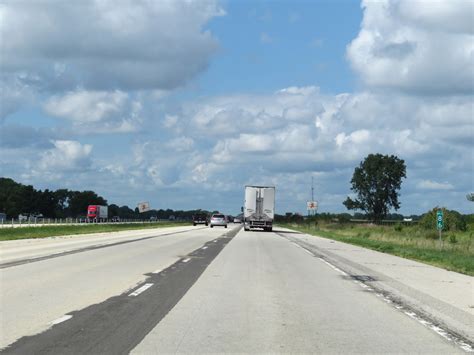 Illinois Interstate 55 Northbound Cross Country Roads