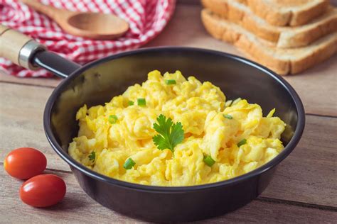 The 10 Best Things To Add To Scrambled Eggs