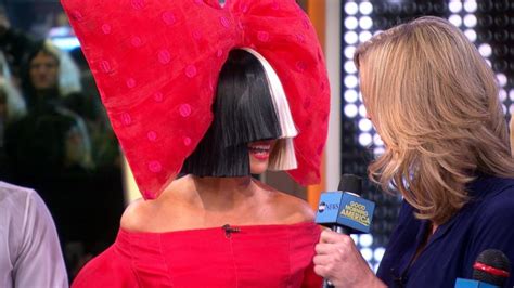 Sia Face Sia Face Who Is Sia Why Does She Cover Her Face New Idea