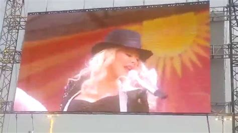 Christina Aguilera Feel This Momentmoves Like Jagger New Orleans