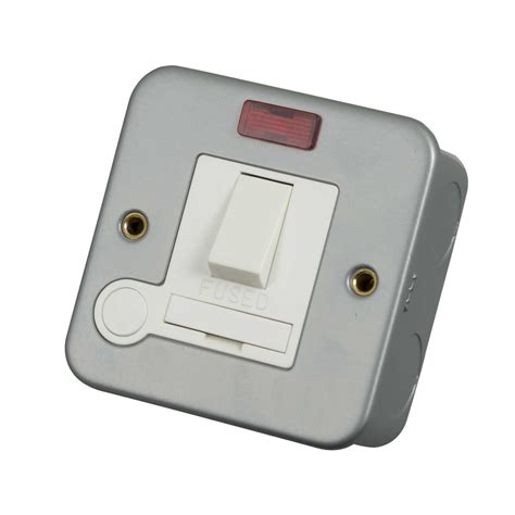 Scolmore Click Essentials 13a Dp Switched Fused Spur With Neon And Flex