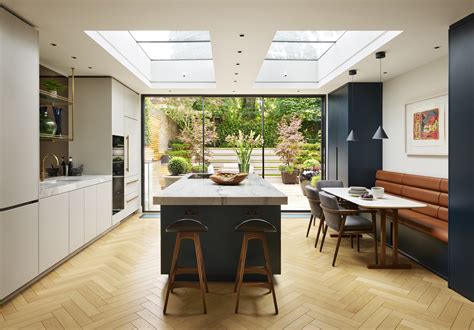With kitchen trends fickle and potential buyers increasingly design savvy, we have compiled a list of our top tips for creating a timeless kitchen that will provide decades. How to Create a Timeless Kitchen Design - Der Kern by Miele