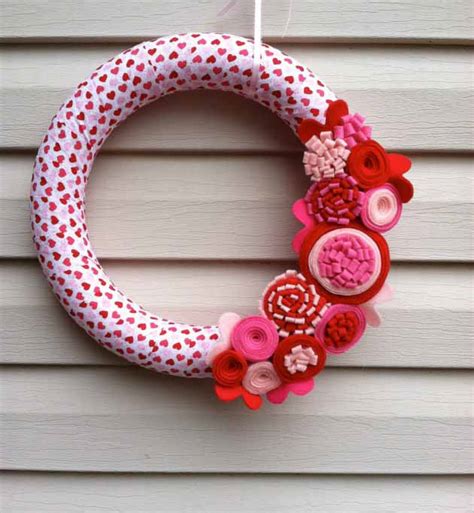 19 Super Beautifuly Sweet Wreaths Ideas For Valentines Days