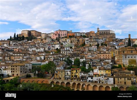The Hill Town Of Loreto Aprutino Abruzzo Region Italy Stock Photo Alamy