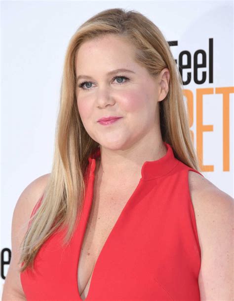 The latest tweets from @amyschumer Hot And Sexy Pictures Of Amy Schumer - Stand Up Comedian Trainwreck