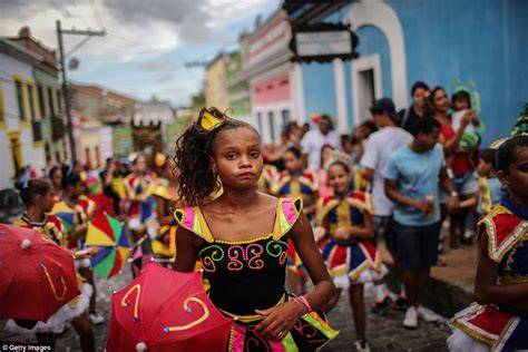 Brazil Prepares For Carnival While Fumigators Across Latin America Grapple With Zika Virus