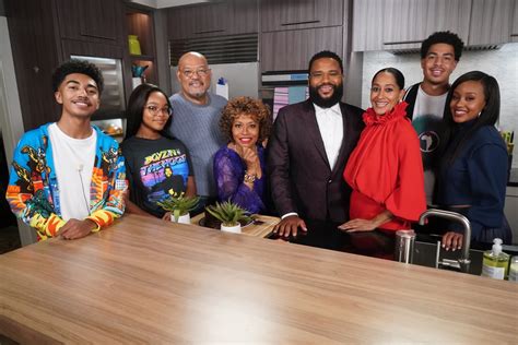 The Black Ish Cast Say Goodbye After 8 Seasons Popsugar Entertainment Uk