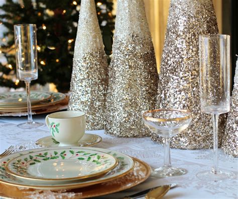 You can make as elaborate or simple as you like. Southern Christmas Dinner Menu Ideas To Knock Their Socks Off