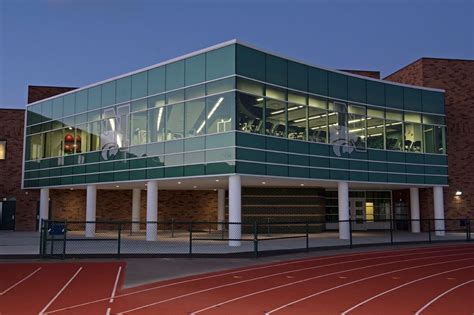 Novi High Schools New Fitness Center Features Curved Tubelite