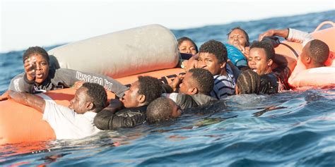 Gewalt an Flüchtlingen in Libyen Menschenrechtsgruppen kritisieren EU