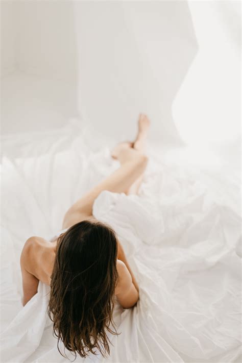 “how To Use Boudoir Photography To Celebrate Your Sensuality” Lililth