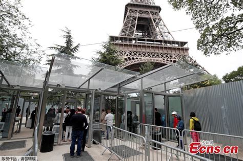 Glass Walls Not Metal Fencing To Surround Eiffel Tower