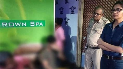 Sex Racket Delhi Police Registers Fir Against Spa Centre India Tv