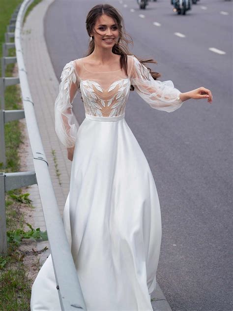 18 Snow White Wedding Dress Ideas For Your Happily Ever After Magical