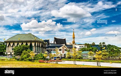 Architecture Of Downtown Bandar Seri Begawan Brunei Stock Photo Alamy
