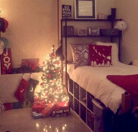 10 Christmas Decor Dorm Room