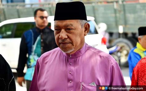 Ustaz dato' haji ahmad bin yakob (dato' bentara kanan) menteri besar kelantan. MB: Hanya Istana Kelantan boleh keluar kenyataan mengenai ...