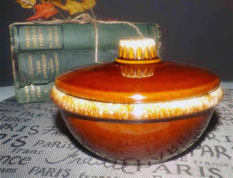 Vintage 1960s Hull Pottery Usa Brown Drip Pattern Covered Onion Soup