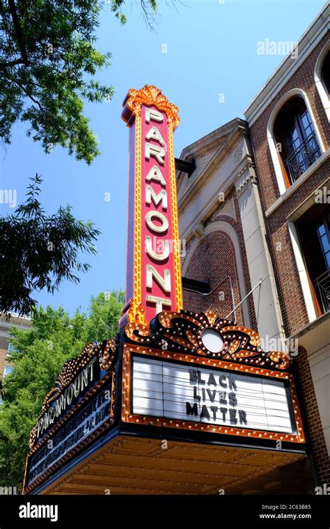 Paramount Theater Charlottesville Hi Res Stock Photography And Images Alamy