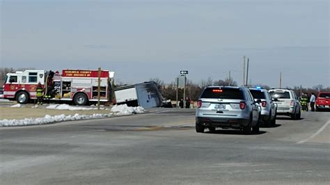 3 Killed In Fiery Wreck In Northeast Wichita Fox 4 Kansas City Wdaf