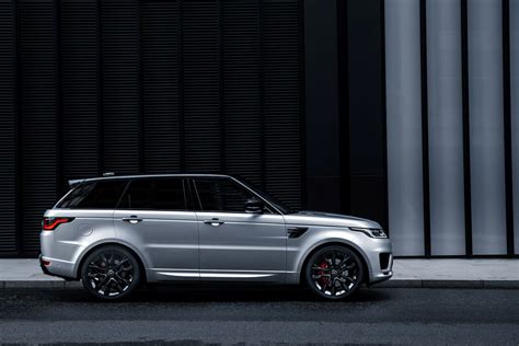 Explore the most dynamic range rover sport vehicle yet, and customize yours today. LAND ROVER Range Rover Sport HST specs & photos - 2019 ...