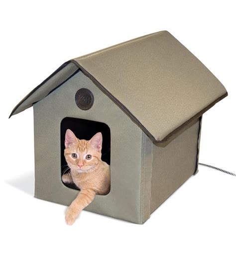 Waterproof Heated Outdoor Cat House Plowhearth