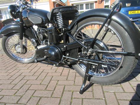 It must be sold with a number of spare parts included. Restored Royal Enfield Model G - 1950 Photographs at ...