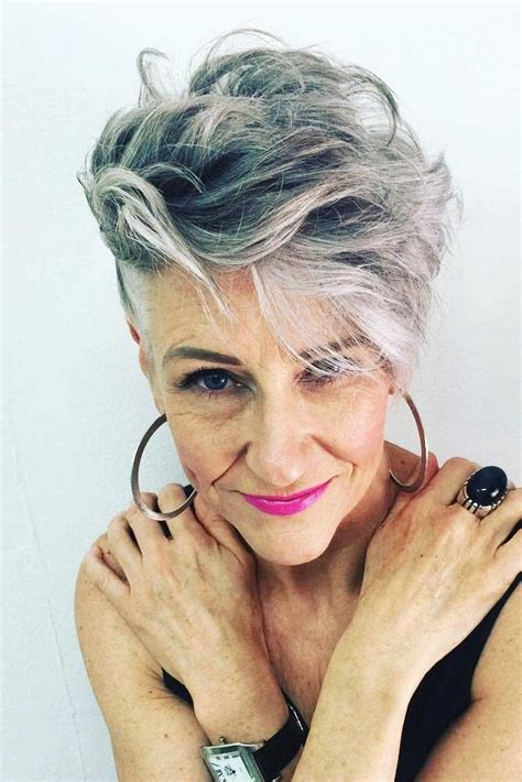 80 Stylish Short Hairstyles For Women Over 50 Lovehairstyles Com