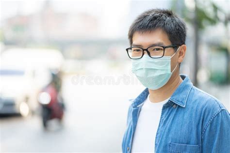 Handsomeman Wearing Face Mask Protect Filter Against Air Pollution Pm2