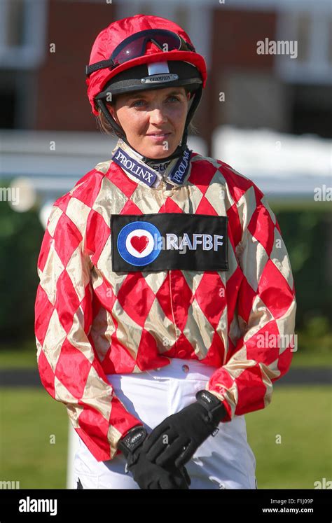 Victoria Pendleton Makes Her Debut As A Jockey Riding Mighty Mambo In