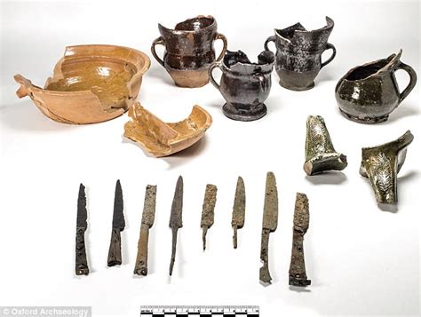 10000 Medieval Artifacts Found In Oxford Including Bloodletting Bowls