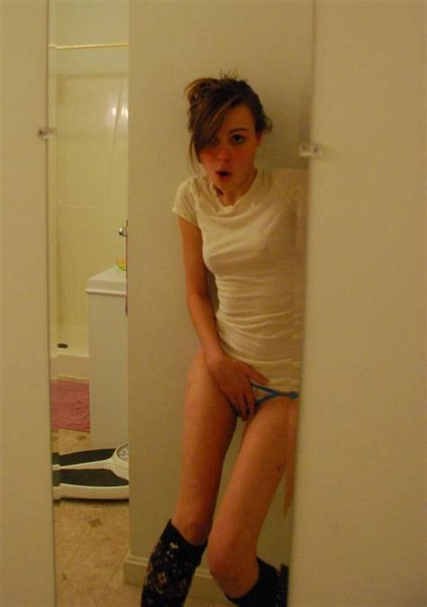 FREE Embarrassed Teen Nude XXX Photos QPORNX Com