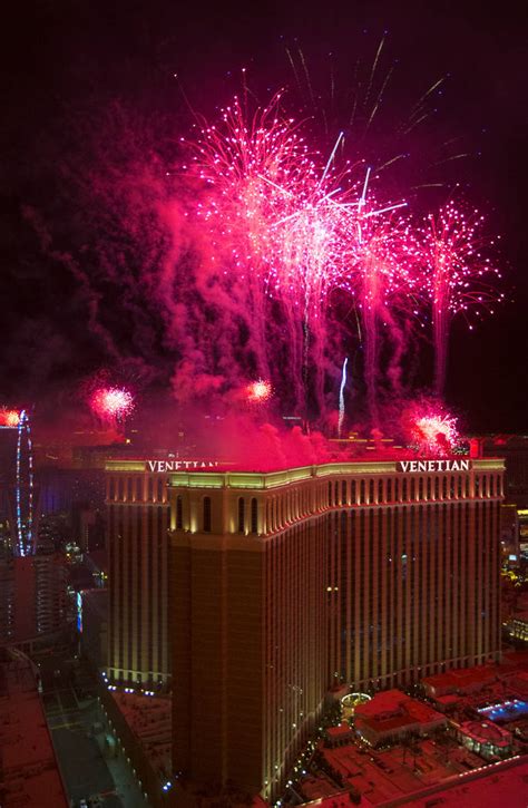 New Years Eve In Las Vegas 2020 Arrives In Style — Video Las Vegas Review Journal
