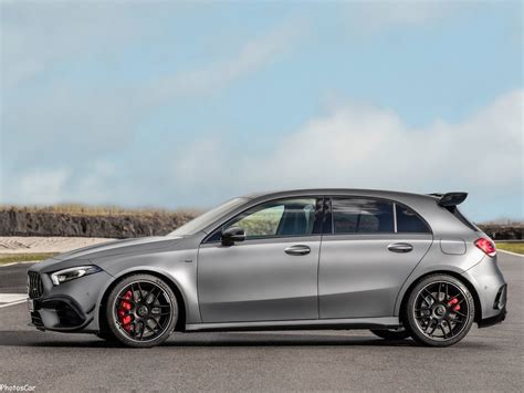 The new mercedes a 45 amg 2019 4matic+/ a 45 s 4matic+ sports cars reassert their leading positions in their segments. Mercedes-AMG A45 2020 avec une silhouette élégante et ...
