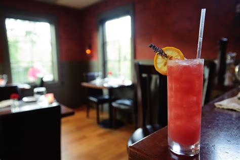 Locavores Rejoice! Henry's at the Farm Offers a Menu of Mindful Meals