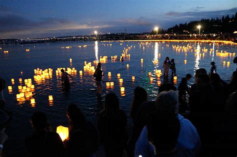 A common practice performed by many people during this festival is to offer a prize to anyone who can answer the riddle on the side of the lantern. 1,000 Lights Water Lantern Festival comes to Kirkland ...