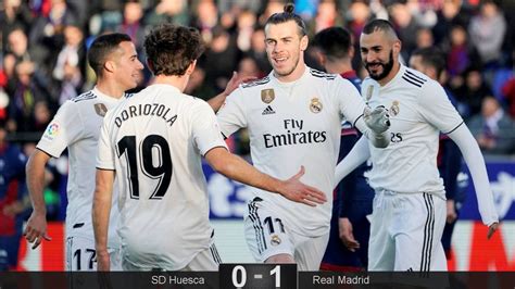 Real madrid with a limited bench (just 17 players travelling to huesca) today as rico clips the ball onto the ball with a cheeky back heel that rocks the real madrid cross ball. Real Madrid: Los desquiciantes problemas de fútbol del ...
