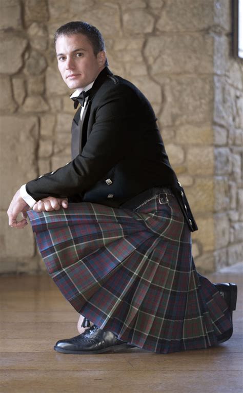 The Balmoral Kilt Traditional 8 Yard Kilt With Flashes By Scotweb