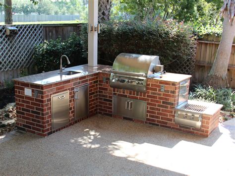 10 Outdoor Grill With Sink