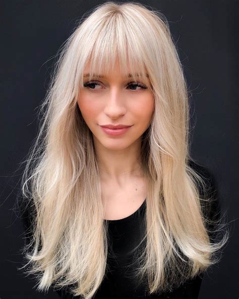 Marvelous Long Blonde Hair With Bangs