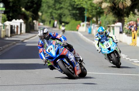All 37.73 miles faithfully reproduced with the champions and their bikes. 2017 Isle of Man TT Saturday Qualifying: Michael Dunlop ...