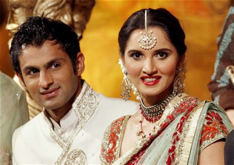 Know All About Sania Mirza Shoaib Maliks Cross Border Romance Life