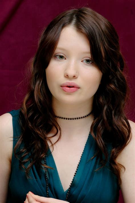 Emily Browning Picturesemily Browning Beautiful Picturesemily