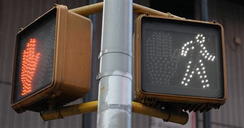 Pedestrian Crosswalk Sign New York City Signals Its Ok To Cross Or Don