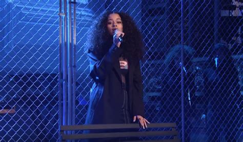 Ella Mai Performs Bood Up And Trip On Saturday Night Live